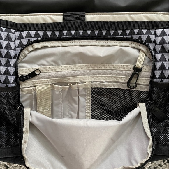 Nike Messenger Bag - Picture 5 of 9